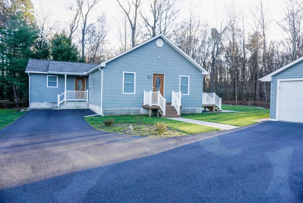 Cabin By The Creek With Private Creek Access Tannersville Exterior photo