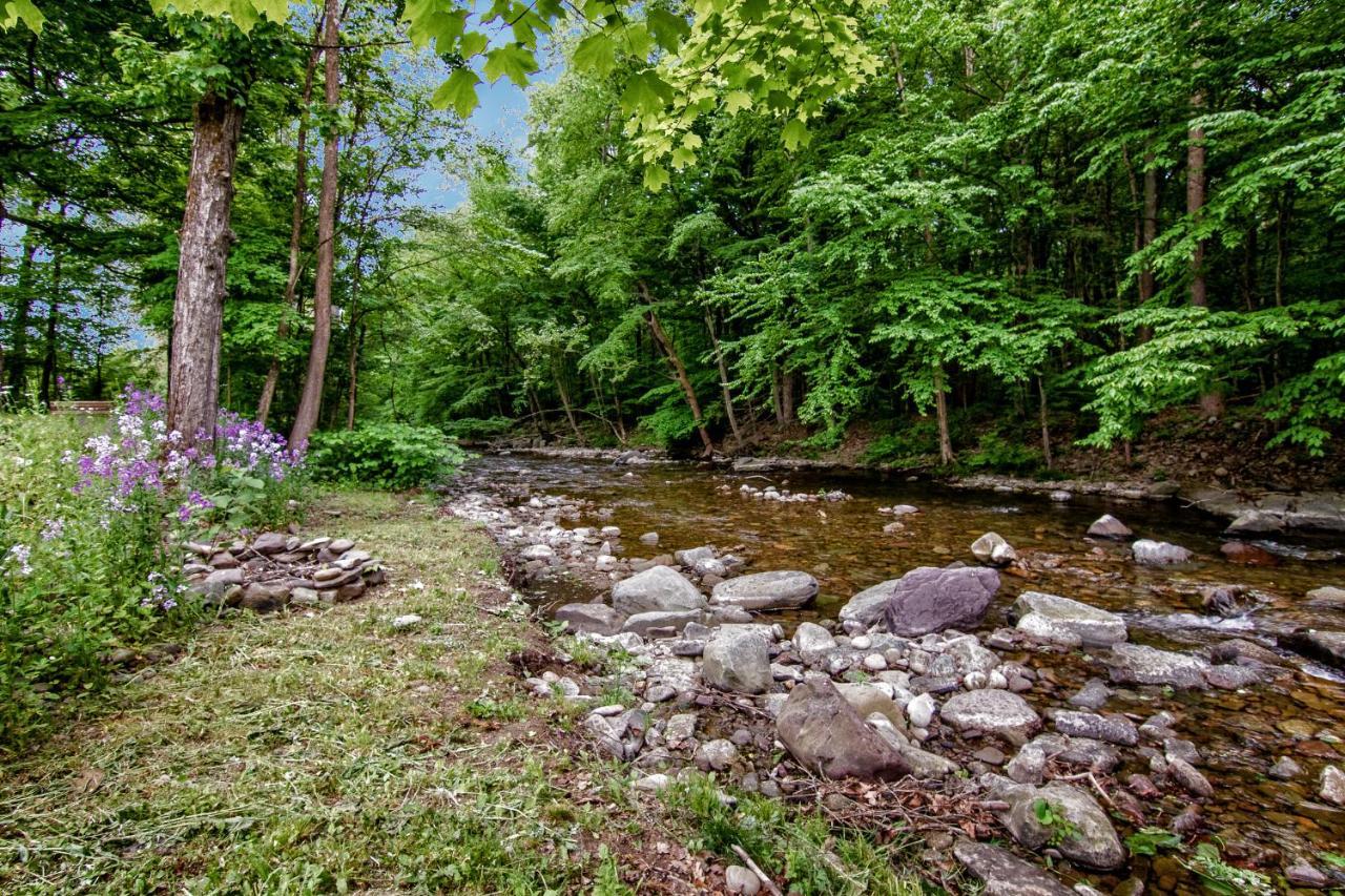 Cabin By The Creek With Private Creek Access Tannersville Exterior photo